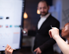 Oratória e Técnicas de Apresentação